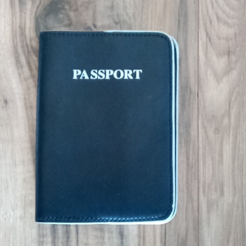 Vera Bradley passport holder